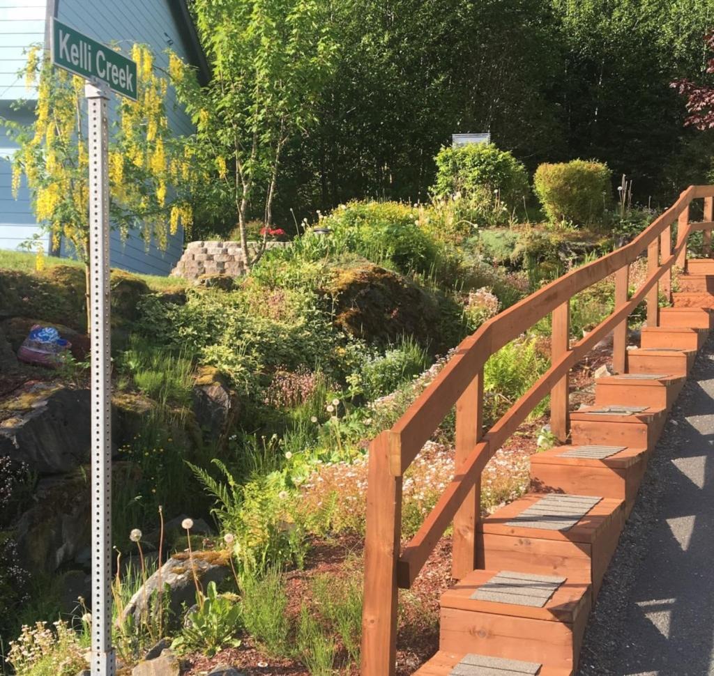 Kelli Creek Cottage - Reduced Price On Tours Juneau Exterior photo